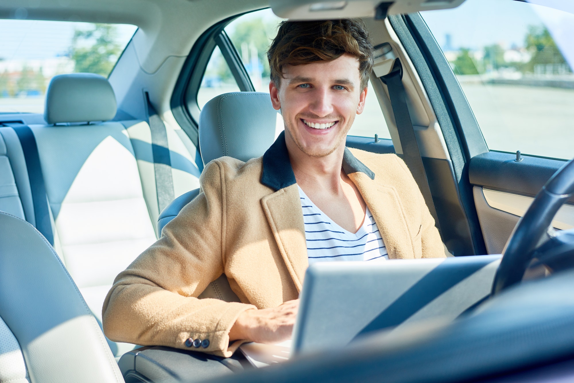 car rental in dubai
